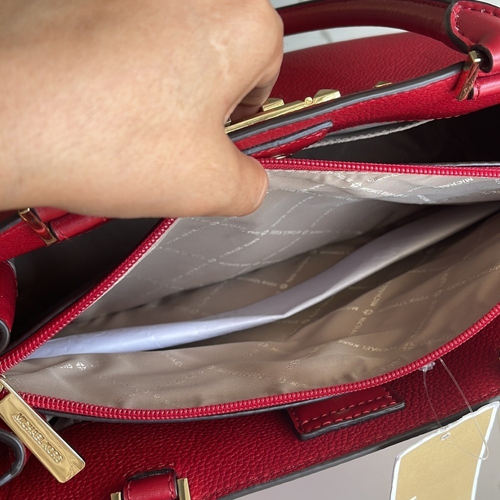 Micheal kors MD satchel - Picture 16 of 16